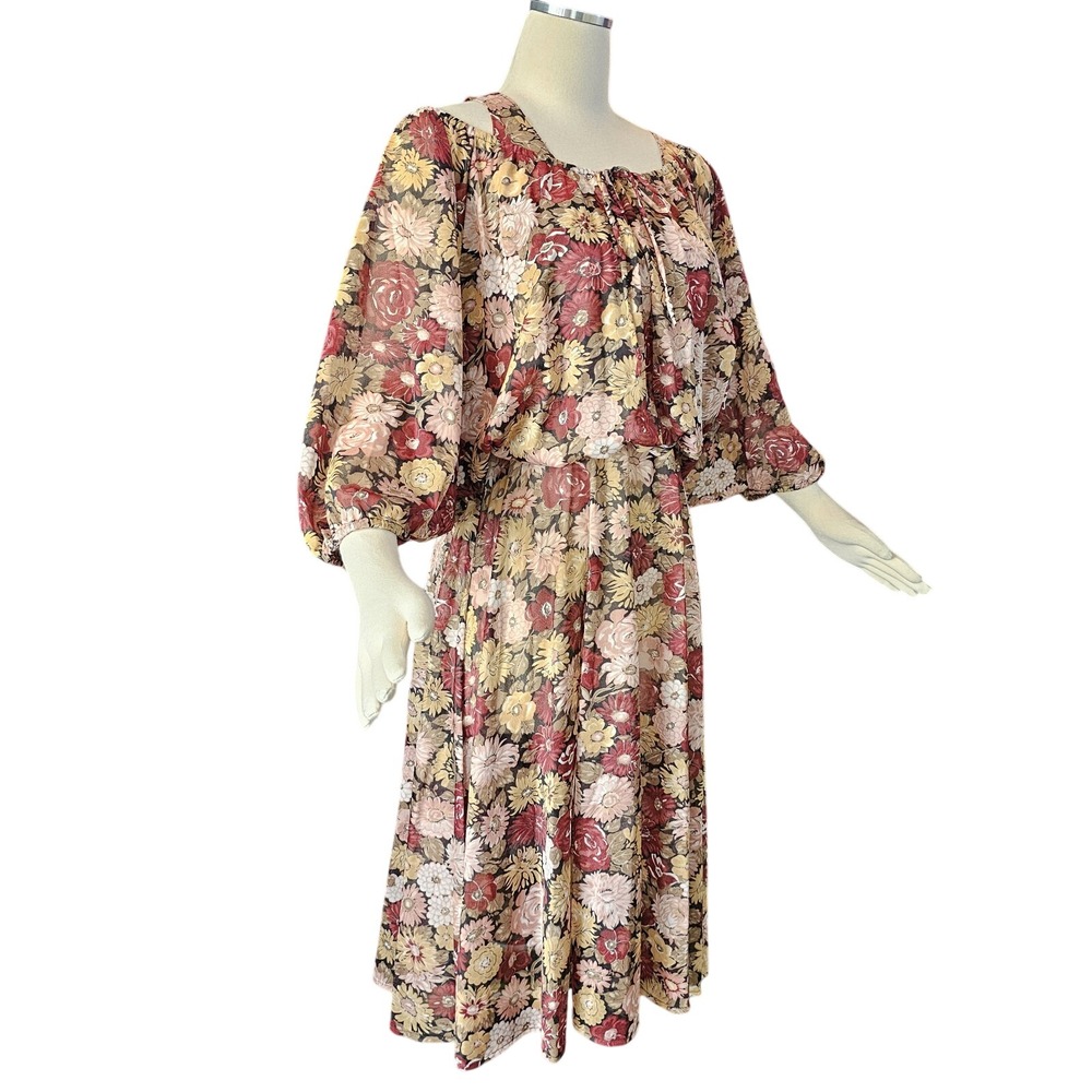 Vintage 1970s Dress Flowy Floral Dolman Sleeves Back Slit